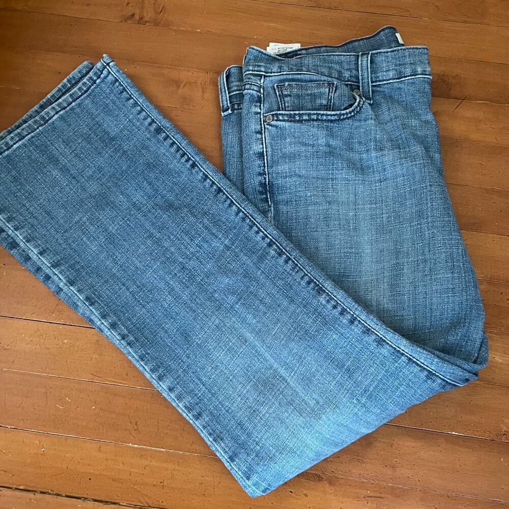 Levi's 515 Boot Cut Jeans with embroidered pockets